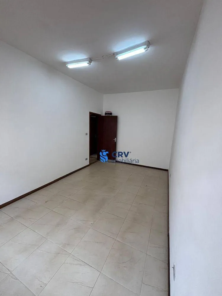 Casa, 4 quartos, 260 m² - Foto 1