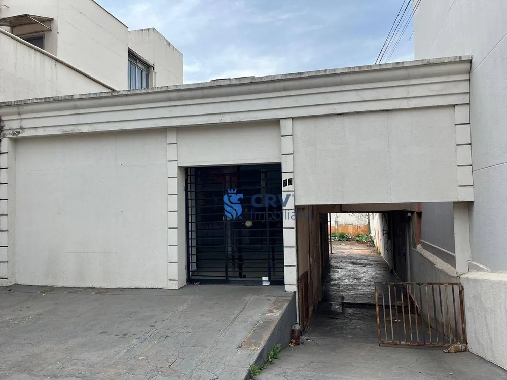 Casa, 3 quartos, 222 m² - Foto 2