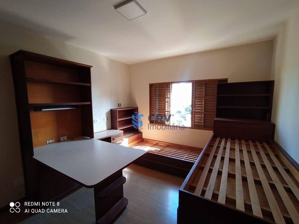 Apartamento para alugar com 5 quartos, 275m² - Foto 3