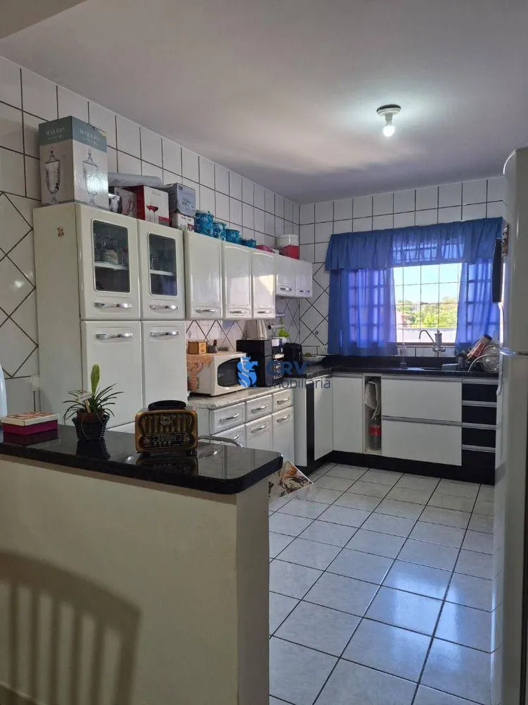 Casa, 4 quartos, 129 m² - Foto 1