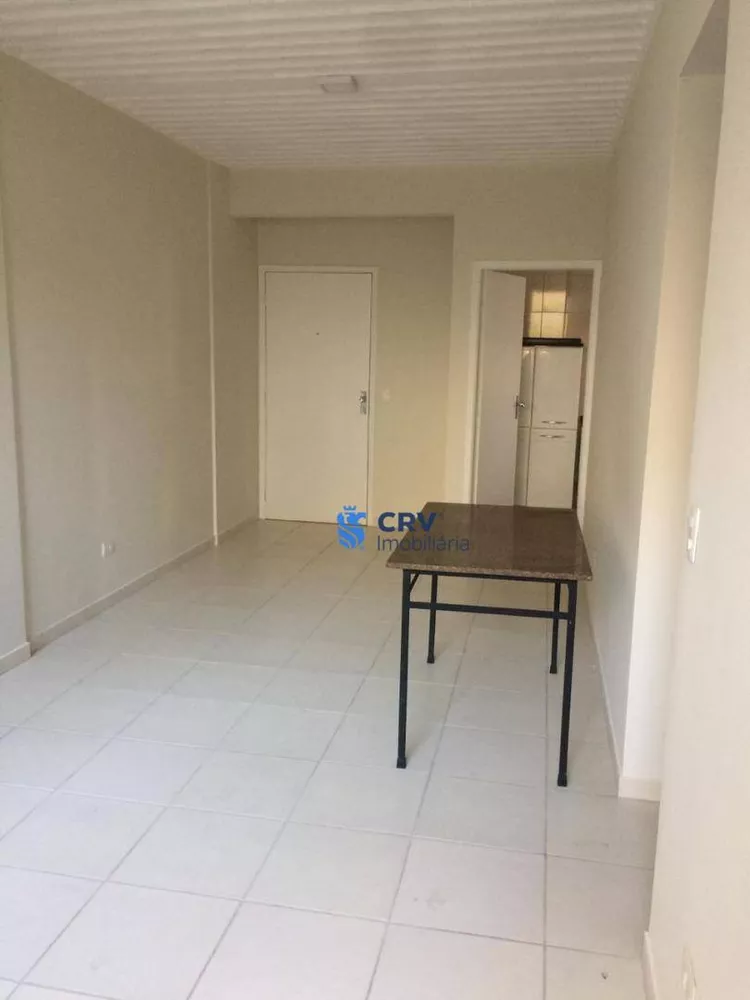 Apartamento à venda com 3 quartos, 70m² - Foto 2