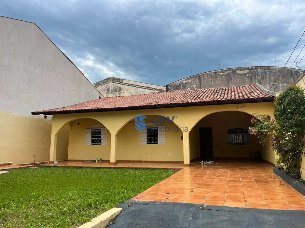 Casa, 4 quartos, 180 m² - Foto 1
