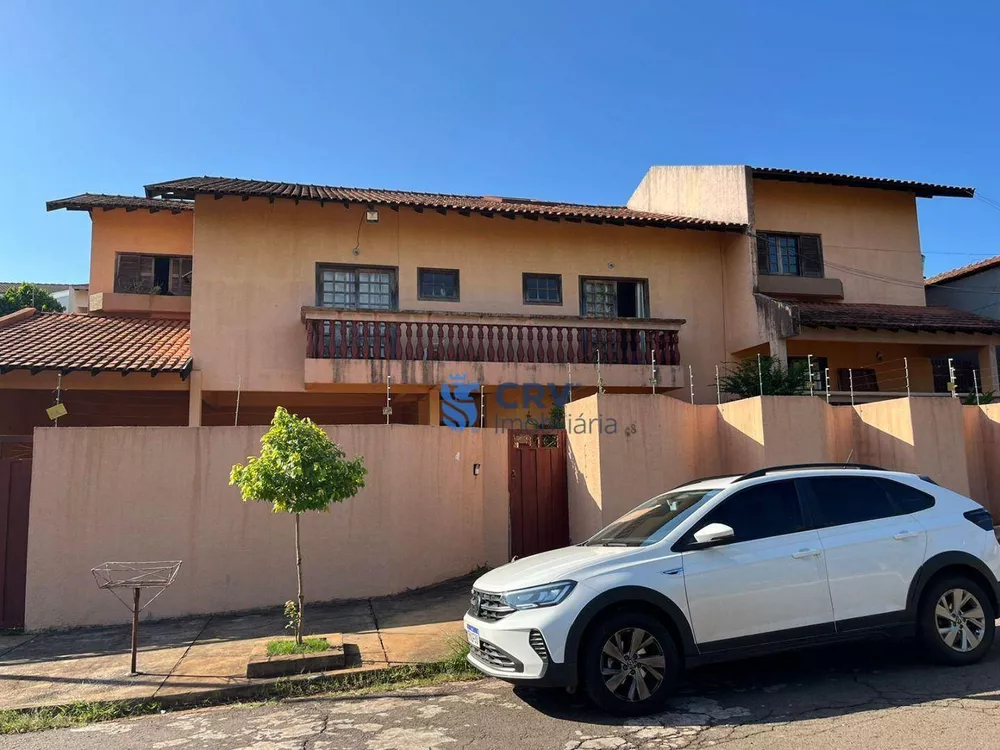 Casa à venda e aluguel com 6 quartos, 468m² - Foto 3