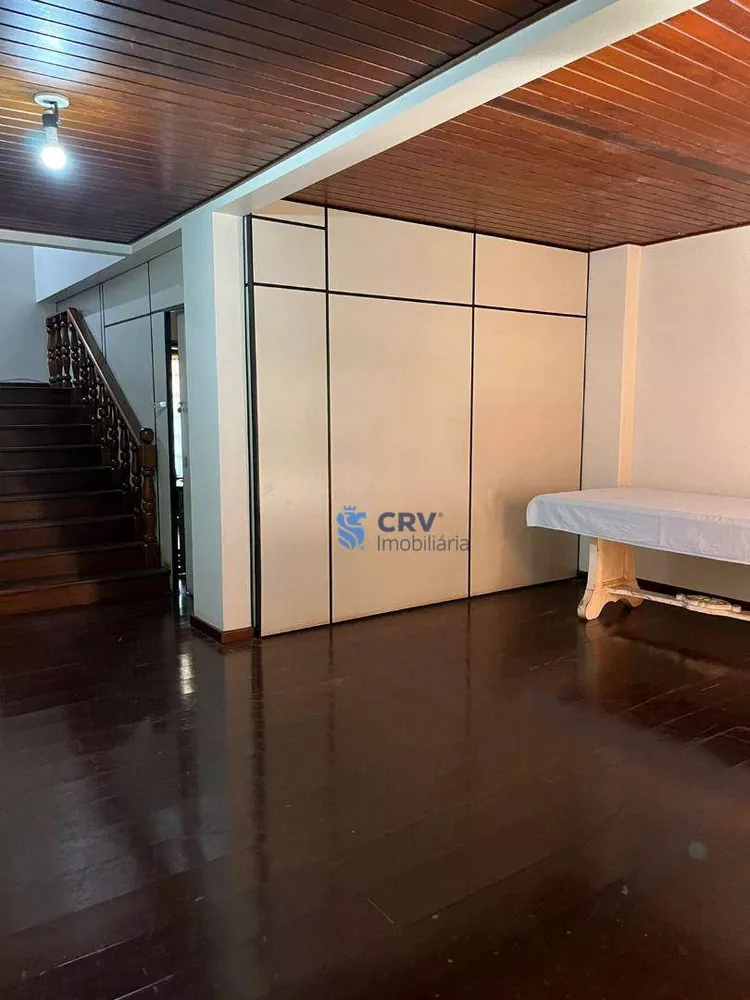 Casa à venda e aluguel com 6 quartos, 468m² - Foto 4