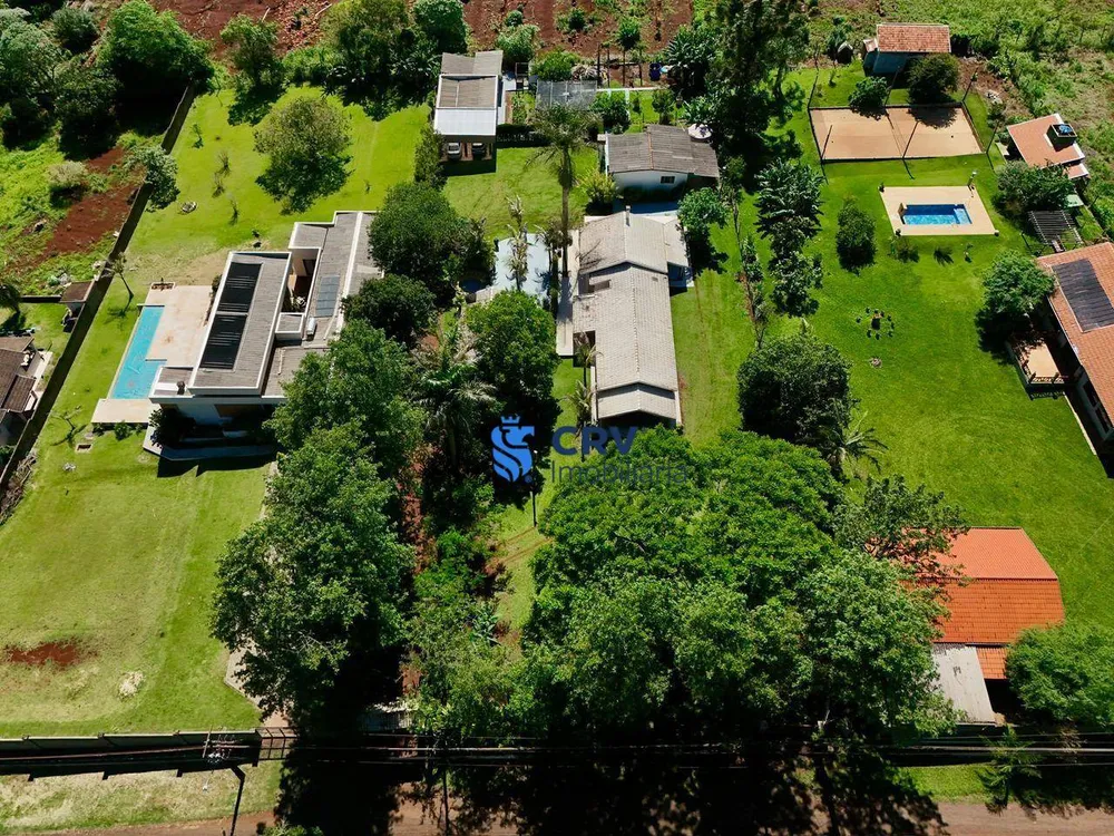 Chácara, 3 quartos, 3040 m² - Foto 1
