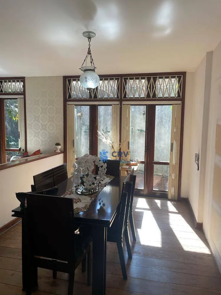 Casa, 3 quartos, 302 m² - Foto 1