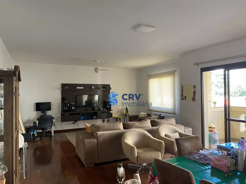 Apartamento à venda com 4 quartos, 250m² - Foto 2