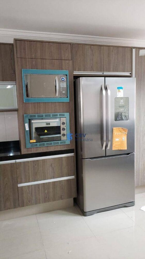 Casa à venda com 4 quartos, 191m² - Foto 4