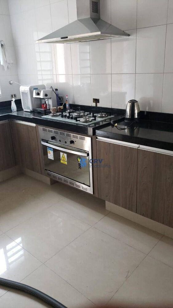 Casa à venda com 4 quartos, 191m² - Foto 3