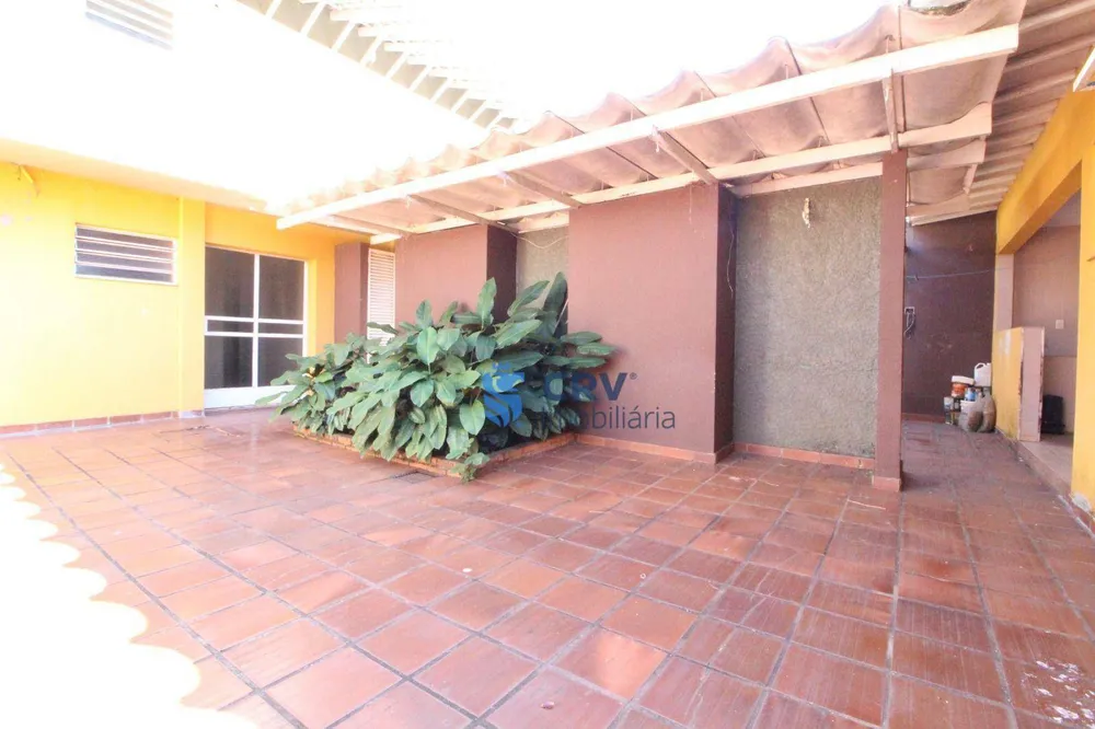 Casa, 4 quartos, 438 m² - Foto 2