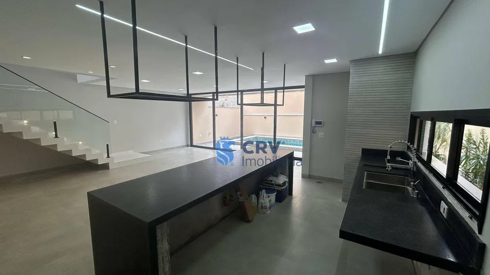 Casa, 3 quartos, 226 m² - Foto 2