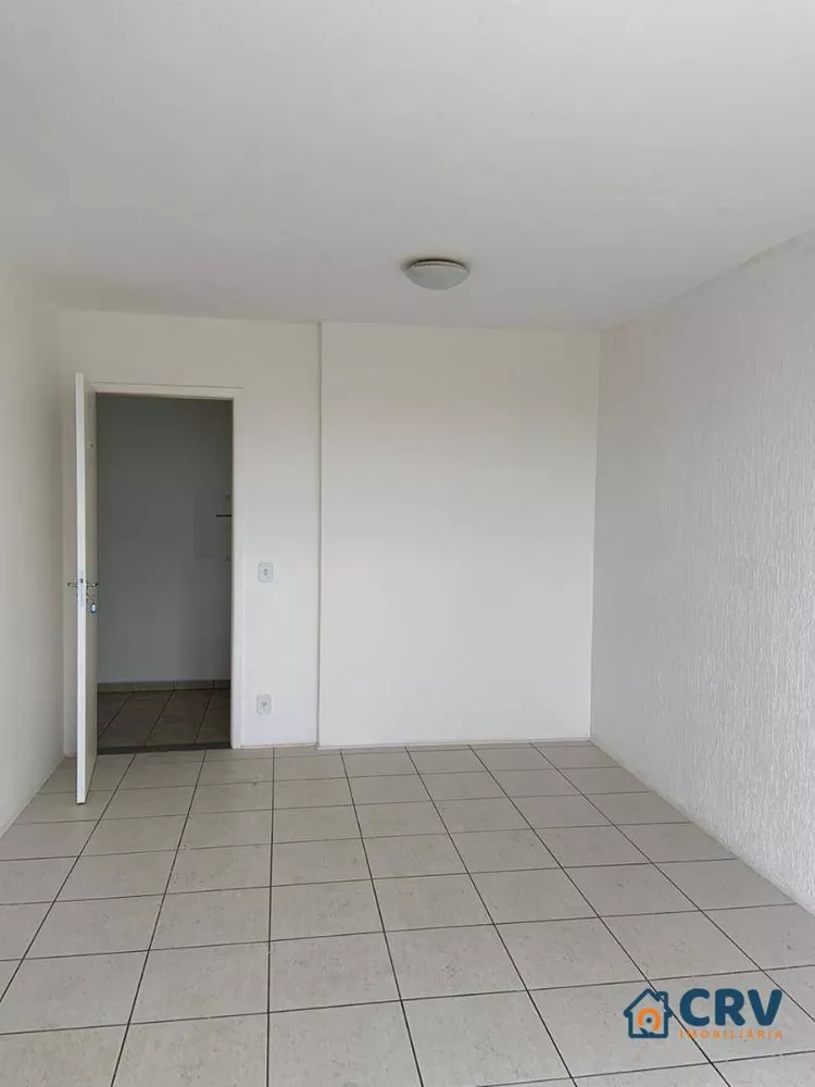 Apartamento à venda com 3 quartos, 70m² - Foto 2