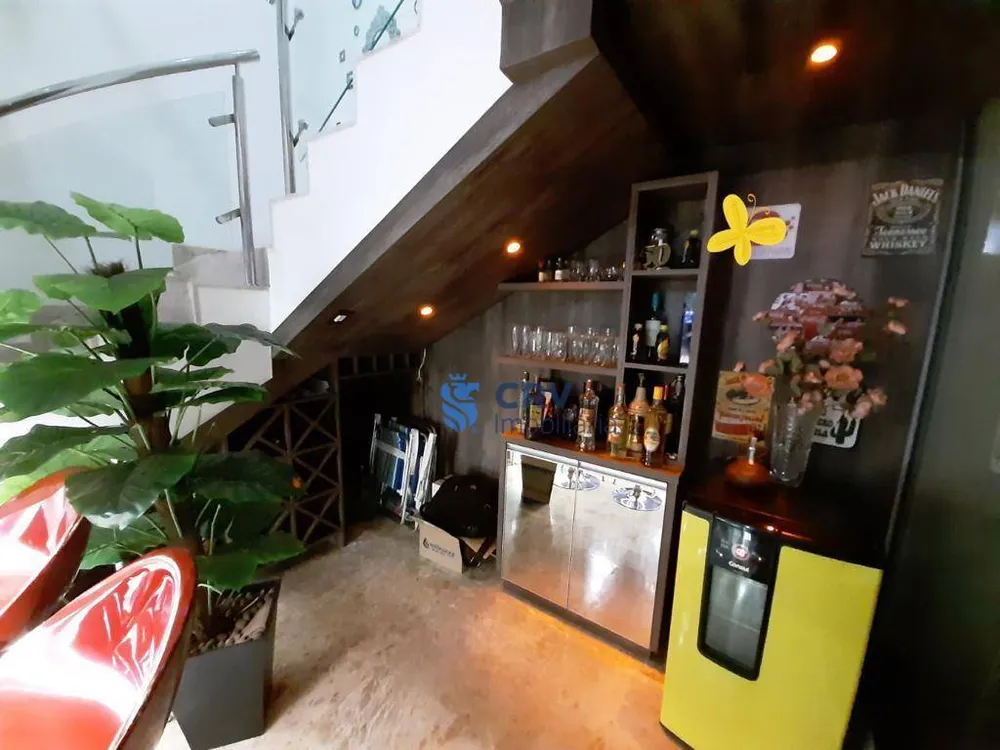Casa, 4 quartos, 200 m² - Foto 4