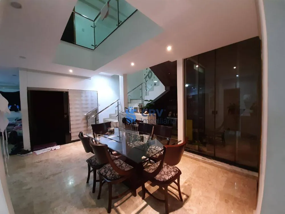 Casa, 4 quartos, 200 m² - Foto 2