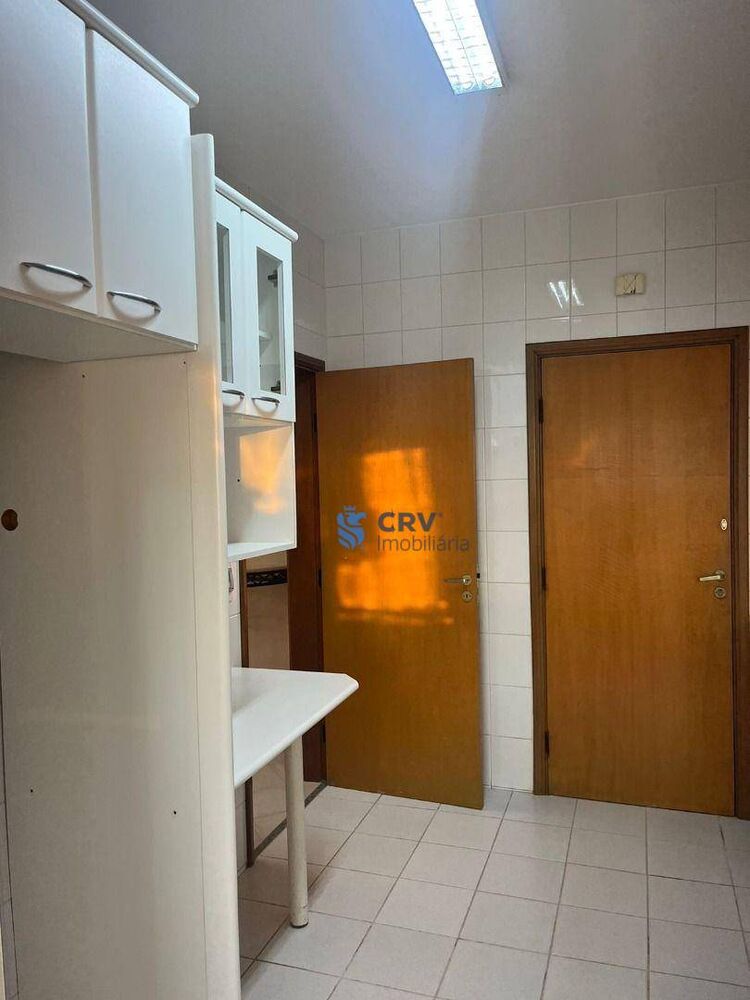 Apartamento para alugar com 3 quartos, 96m² - Foto 3
