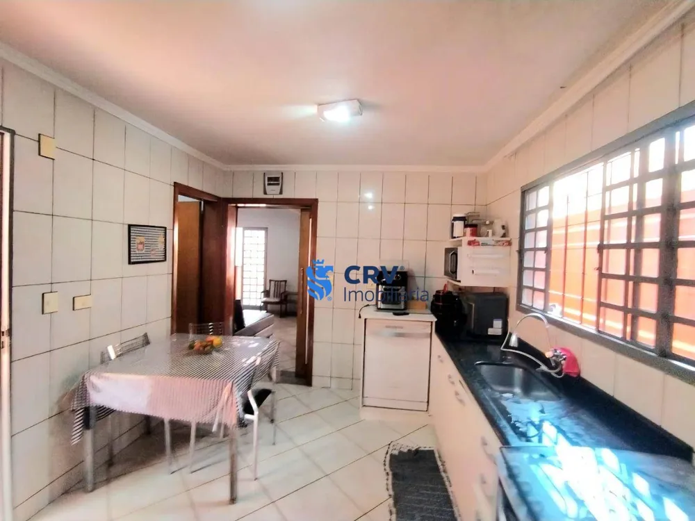 Casa, 3 quartos, 184 m² - Foto 3