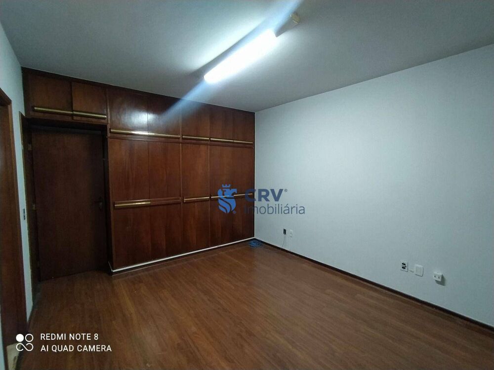 Casa para alugar com 5 quartos, 400m² - Foto 7