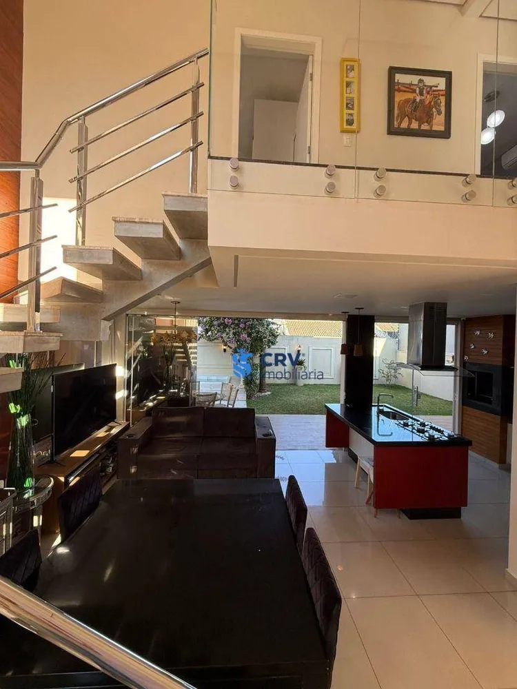 Casa, 3 quartos, 252 m² - Foto 3