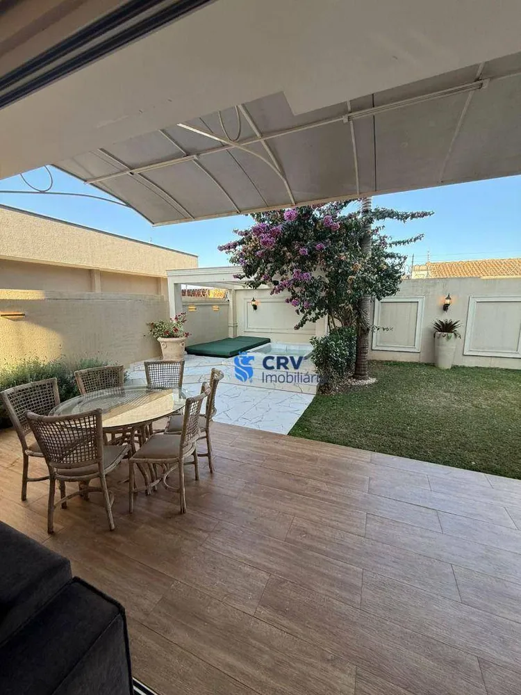 Casa, 3 quartos, 252 m² - Foto 4
