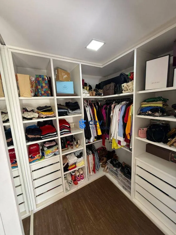 Casa, 3 quartos, 252 m² - Foto 11