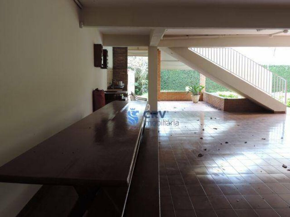 Casa à venda com 3 quartos, 350m² - Foto 10