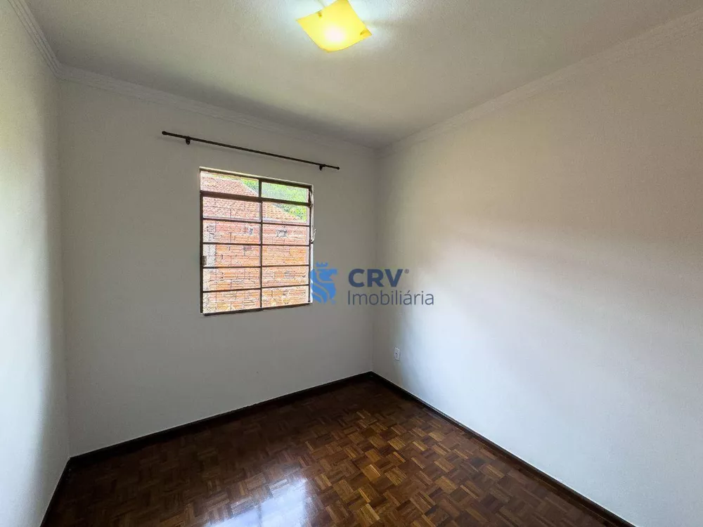 Casa à venda e aluguel com 3 quartos, 60m² - Foto 4