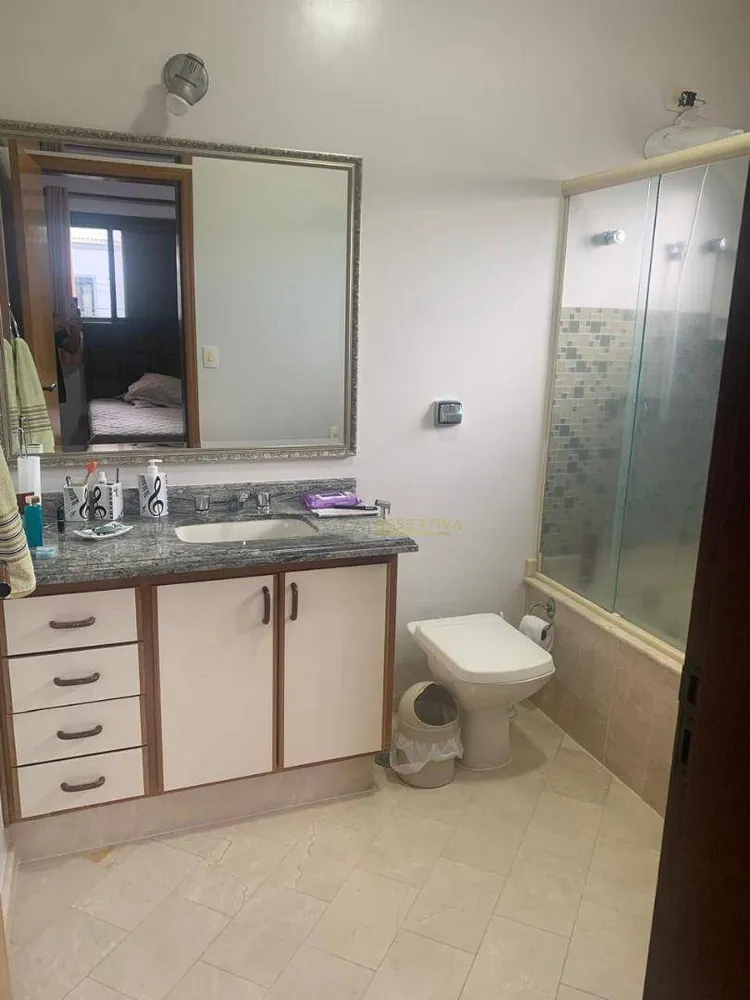 Casa, 6 quartos, 399 m² - Foto 1