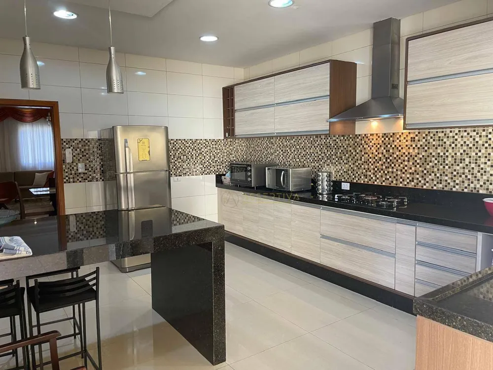 Sobrado, 3 quartos, 316 m² - Foto 8
