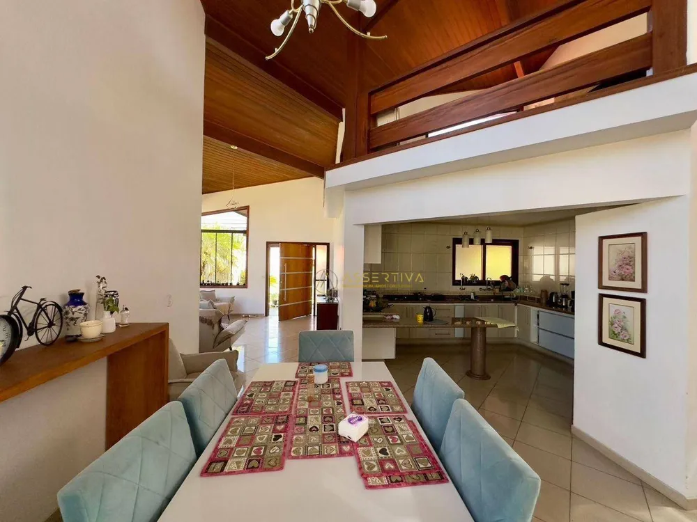 Casa, 3 quartos, 240 m² - Foto 6