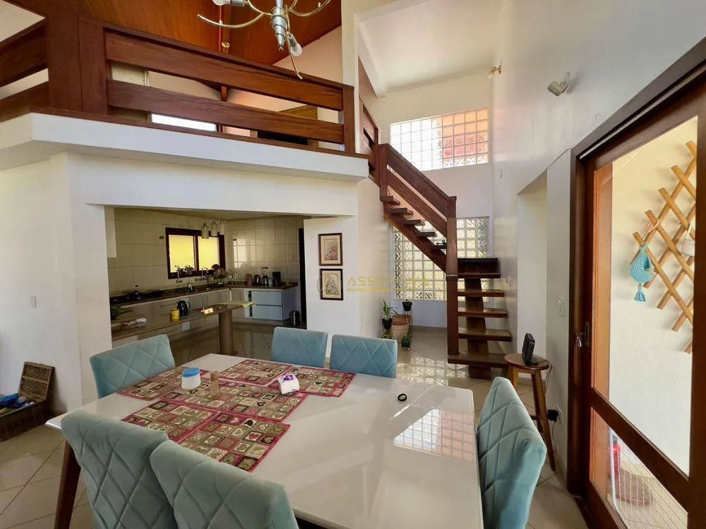 Casa, 3 quartos, 240 m² - Foto 5