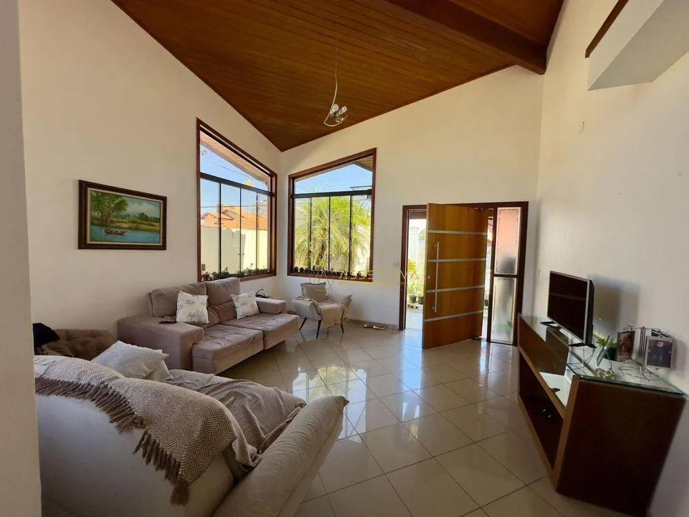 Casa, 3 quartos, 240 m² - Foto 4