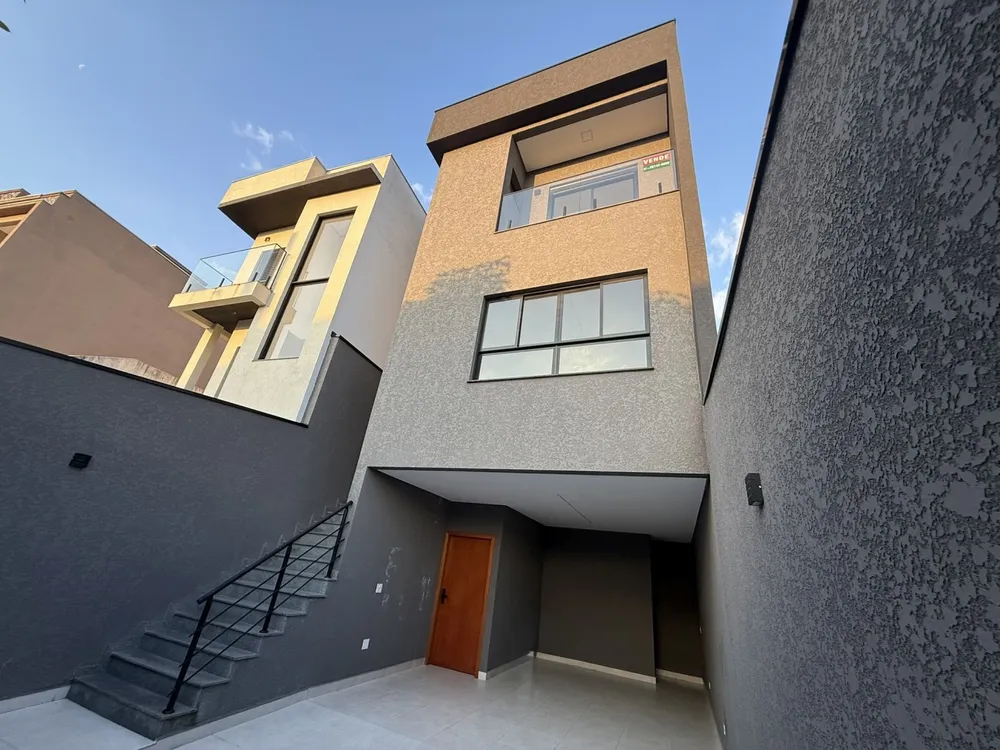 Casa, 3 quartos, 165 m² - Foto 1