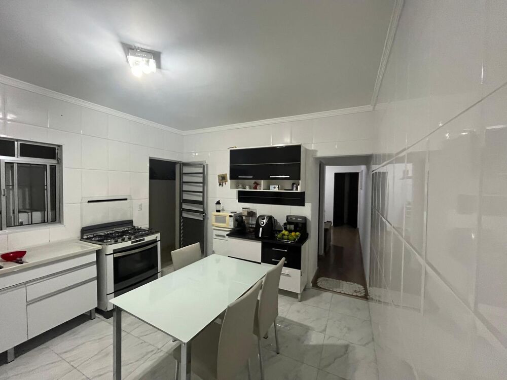 Casa, 5 quartos, 250 m² - Foto 4