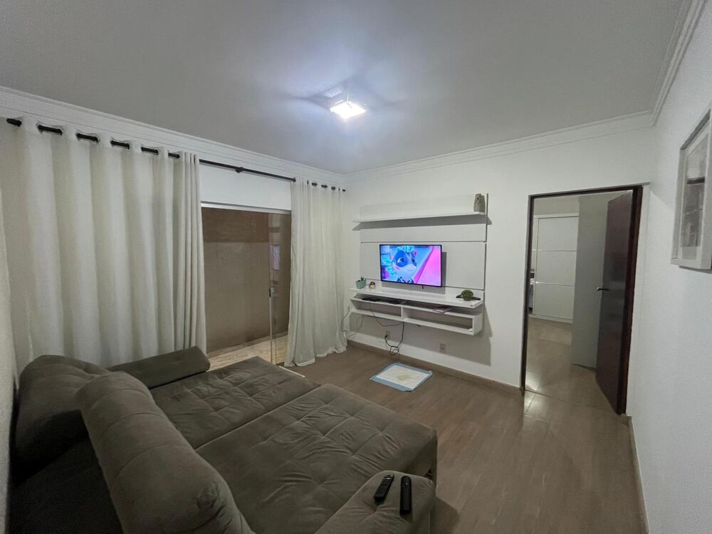 Casa, 5 quartos, 250 m² - Foto 3