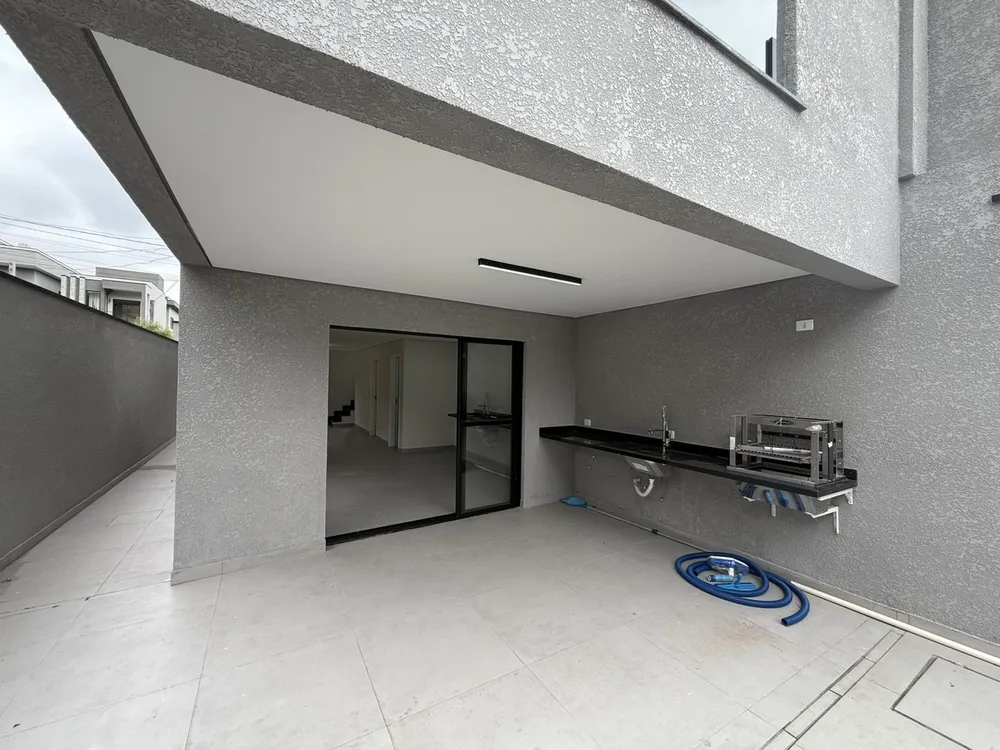 Casa, 3 quartos, 131 m² - Foto 1