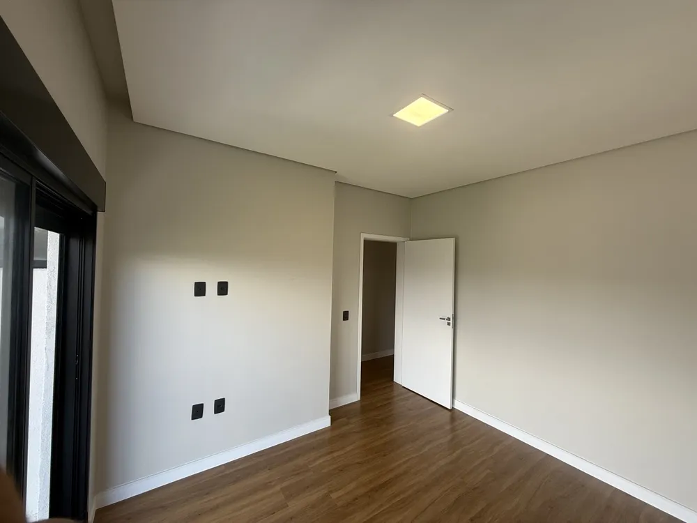 Casa, 3 quartos, 179 m² - Foto 1