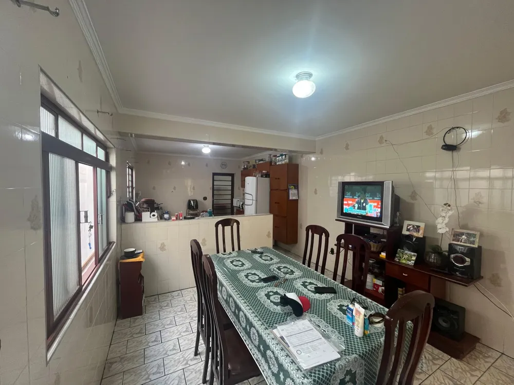 Casa, 3 quartos, 304 m² - Foto 1