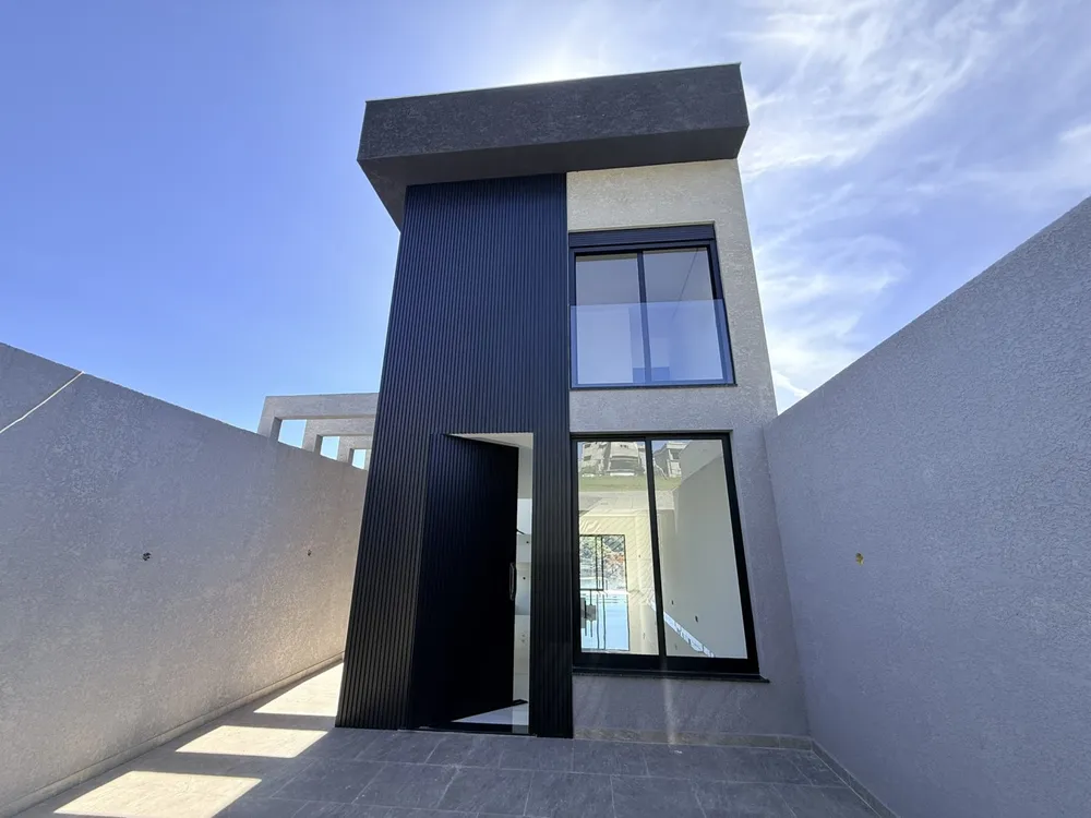 Casa, 3 quartos, 237 m² - Foto 2