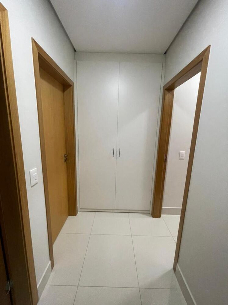 Apartamento à venda com 3 quartos, 139m² - Foto 2