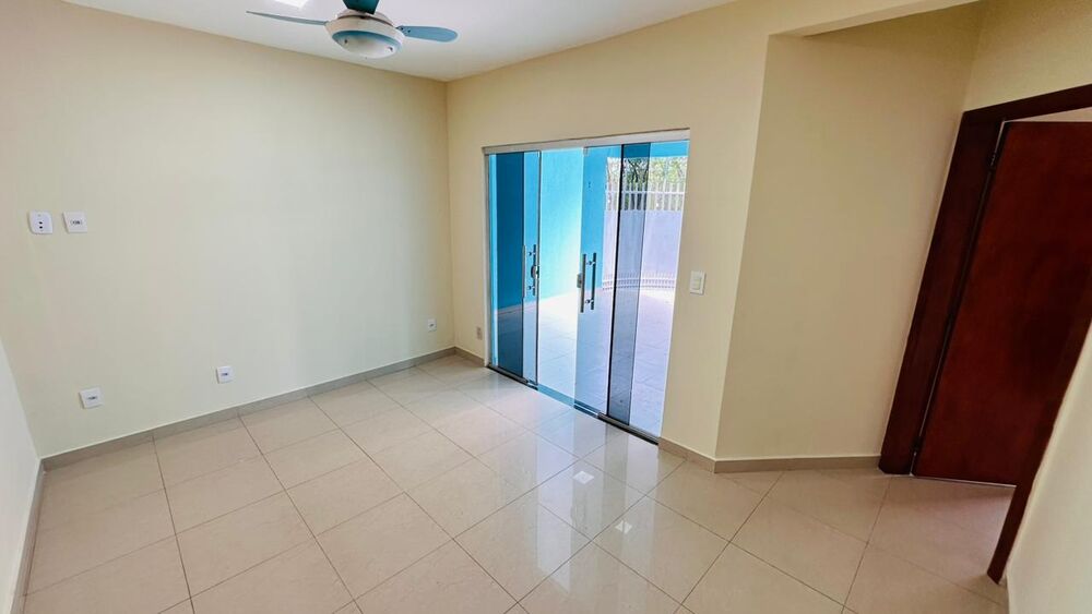 Casa à venda com 3 quartos, 160m² - Foto 6