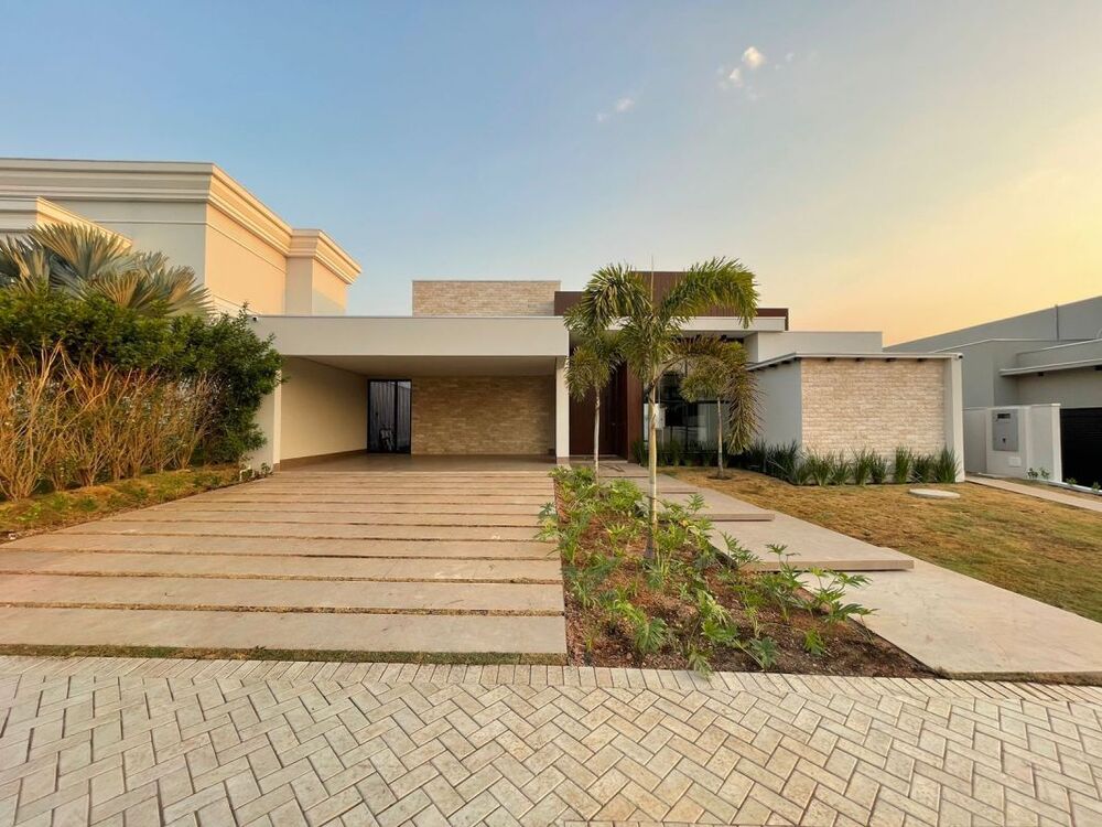 Casa de Condomínio à venda com 3 quartos, 340m² - Foto 1