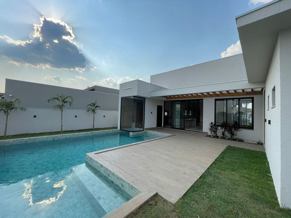 Casa de Condomínio à venda com 3 quartos, 340m² - Foto 4
