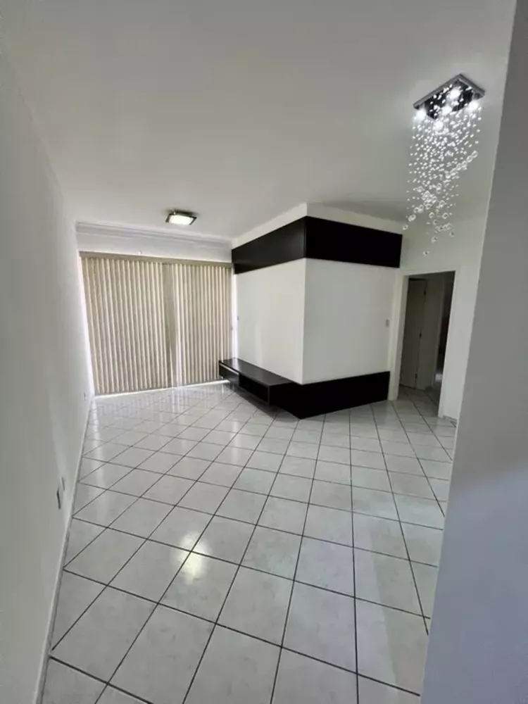 Apartamento à venda com 3 quartos, 91m² - Foto 3