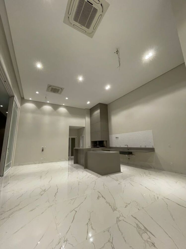 Casa de Condomínio à venda com 4 quartos, 381000m² - Foto 2