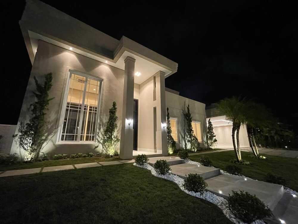 Casa de Condomínio à venda com 4 quartos, 381000m² - Foto 1