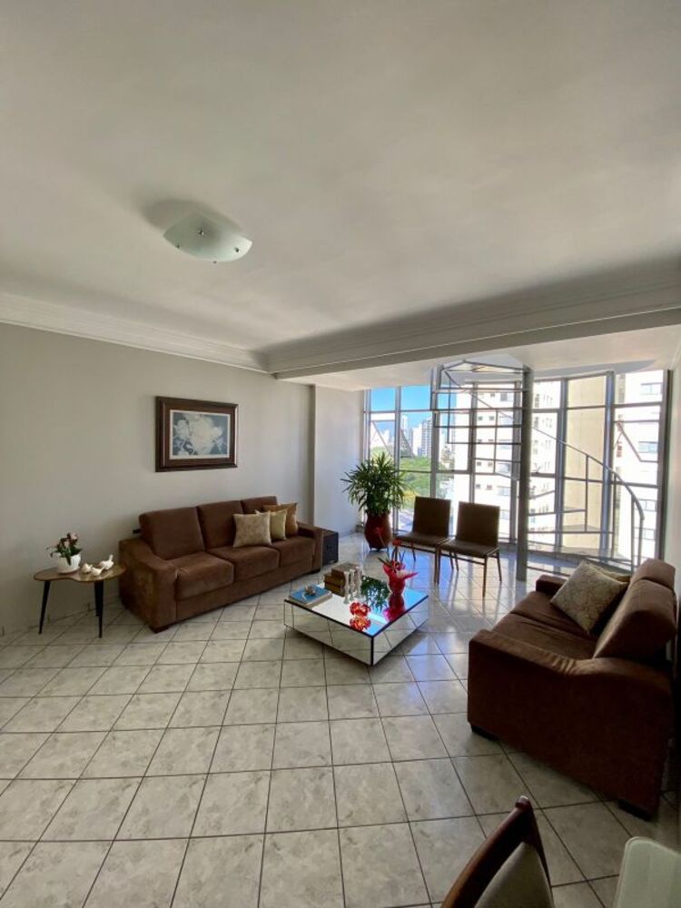 Apartamento à venda com 4 quartos, 329m² - Foto 1