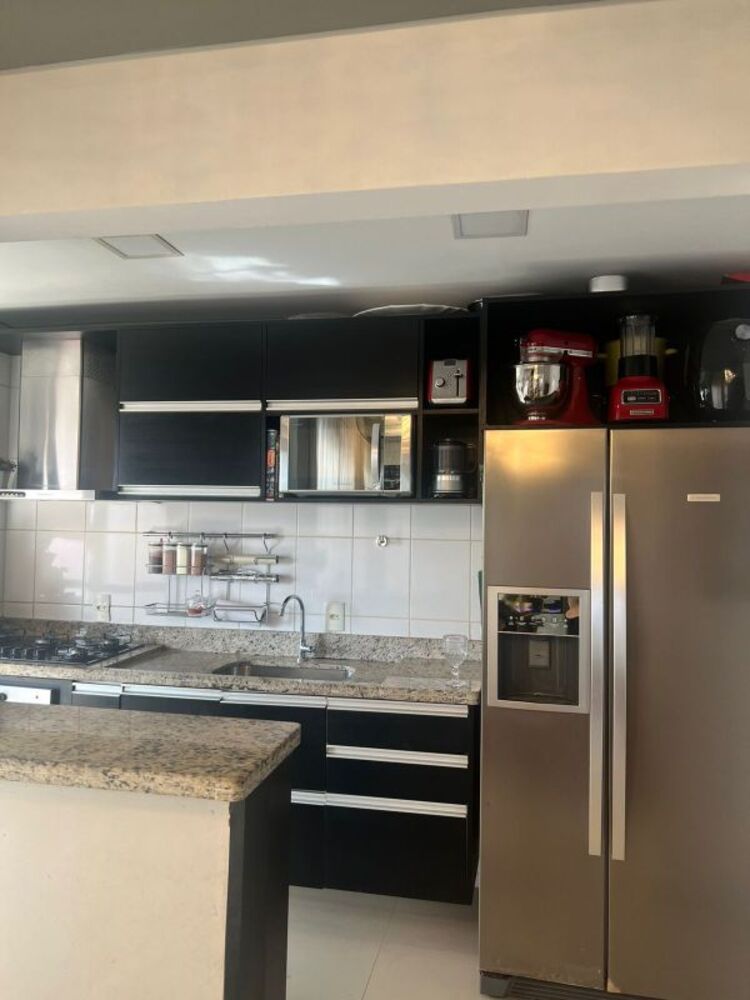 Apartamento à venda com 2 quartos, 75m² - Foto 2