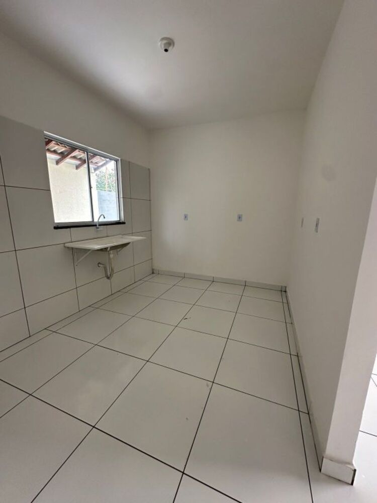 Casa à venda com 2 quartos, 68m² - Foto 4