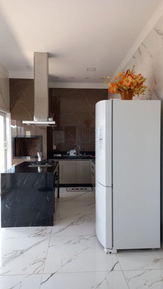 Casa à venda com 3 quartos, 159m² - Foto 7