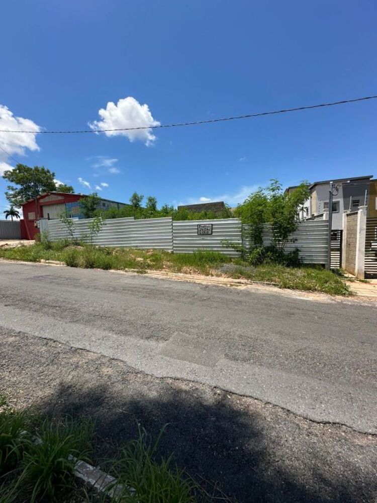 Terreno à venda, 400m² - Foto 1